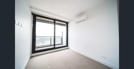 Art Series RESIDENCES [THE CHEN]- Enclosed balcony 2 bedroom 2 bathroom with onsite parking - Photo 2