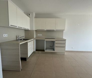 Location Appartement 3 pièces 57m² - Photo 2