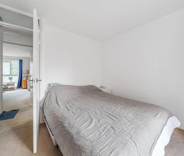 Bollo Bridge Road, Sunninghill Court, London, W3 - Photo 3