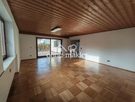 Große Wohnung mit viel Potenzial und großer Terasse - Photo 3