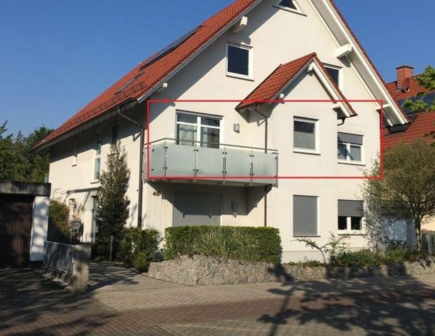 Wohnen am Feldrand - Tolle 2-ZKB-Wohnung mit Balkon im 3-Fam.-Haus - sofort verfügbar - - Photo 1