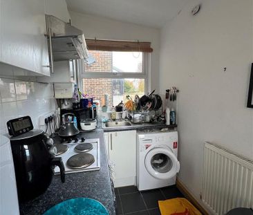 1 bedroom flat to rent - Photo 5