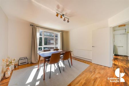 3 bedroom flat to rent - Photo 2