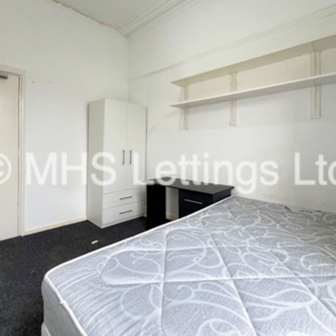 Room 5, 43 Regent Park Terrace, Leeds, LS6 2AX - Photo 1