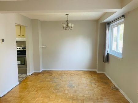 For Lease - 65 Bradstone Square, Toronto, Ontario - Photo 3