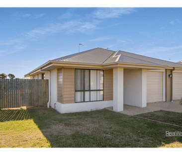 Comfortable Family Living in Peaceful Cambooya - Photo 4