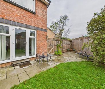 2 bedroom semi-detached house to rent - Photo 5