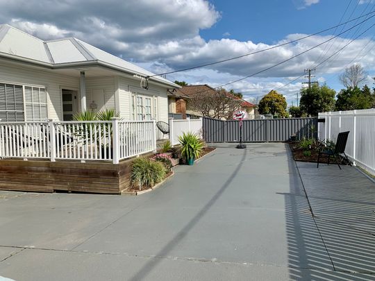 Welcome to 19 Cotterill Avenue Woonona - Photo 1