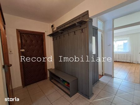 Apartament 3 camere decomnadat, 2 bai, Zona Kaufland Manastur, Cluj - Photo 2