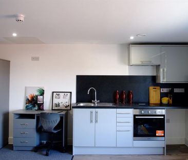 1 bedroom flat to rent - Photo 4