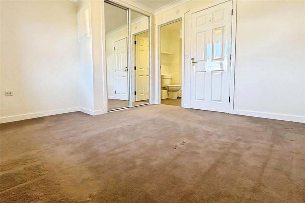 4 bedroom terraced house to rent - Photo 1