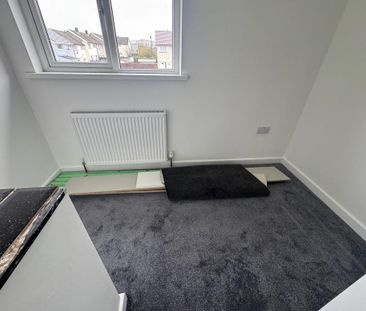 3 bedroom terraced house to rent - Photo 6