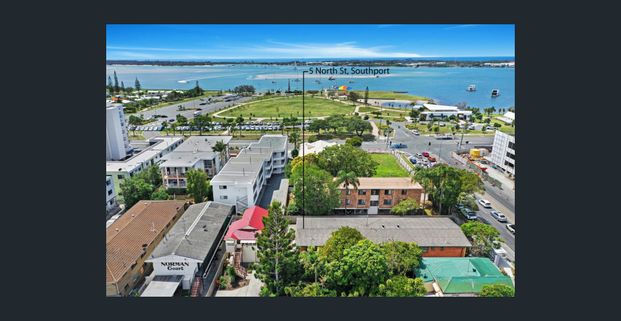 Central Southport - Walk To The Broadwater - Photo 1