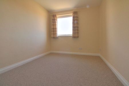 Fernhill Close, Woodbridge - Photo 3