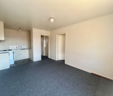 6 / 15 Howe Street, MURRUMBEENA - Photo 2