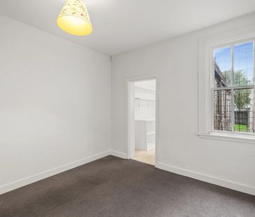 Split Level Two Bedroom Terrace - Photo 4