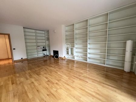 Luxury Apartment for rent in Madrid, Autonomous Region of Madrid - Photo 2