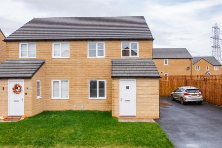 3 Bedroom House To Rent - Photo 3