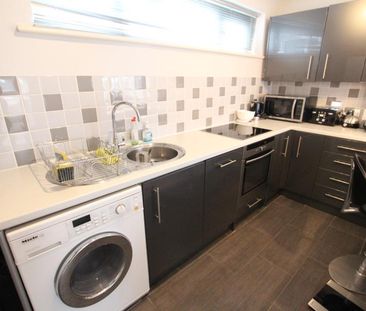 Craigmore Tower, Woking - 2 bedrooms Property for lettings - Seymours - Photo 1