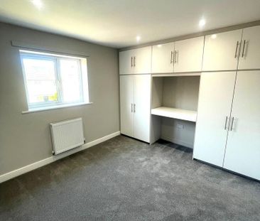 2 bedroom ground floor flat to rent - Photo 2