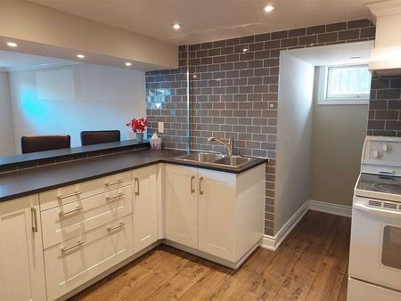 For Lease - 2587 Burslem Road, Mississauga, Ontario - Photo 3