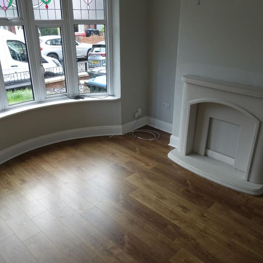 3 bedroom House To Let Total Size: 1023 SQ FT - Photo 1