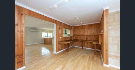 Boastful in Beldon! - Photo 3