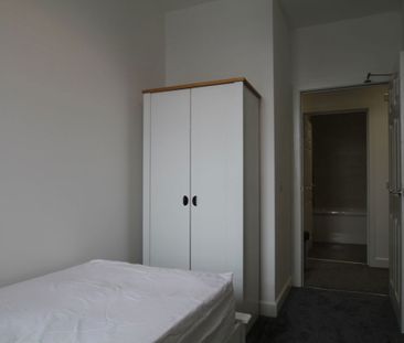 Flat Garland Place, Dundee - Photo 4