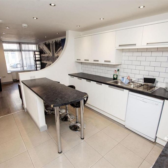 7 bedroom house to rent - Photo 1