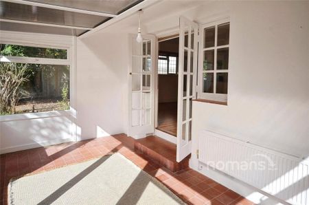 2 bedroom semi-detached house to rent - Photo 2