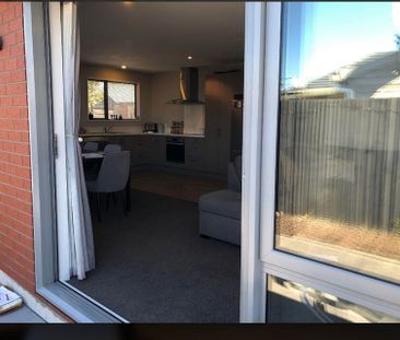 Charming 2BR Home in Addington - Photo 6