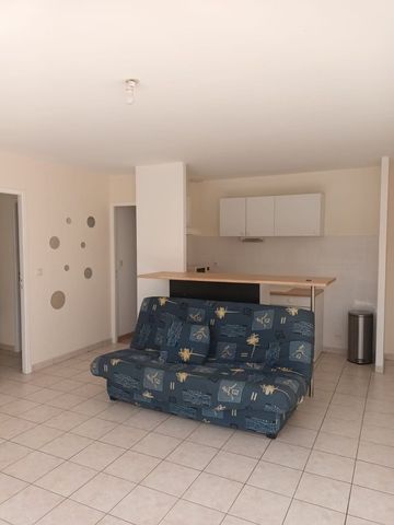 Location Appartement 3 pièces 59m² SEGRE EN ANJOU BLEU 49500 - Photo 2