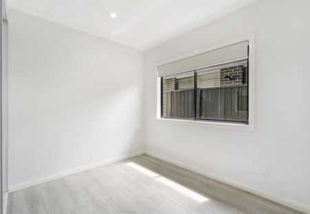 Modern&comma; Two Bedroom Granny Flat&excl; - Photo 3