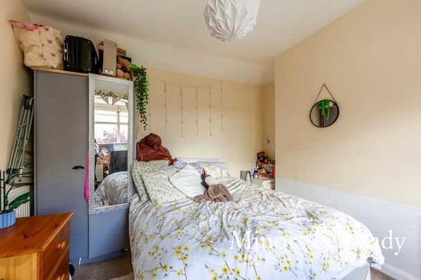 5 bedroom detached house to rent - Photo 1