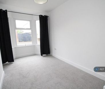 4 bedroom terraced house to rent - Photo 2