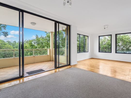 8/2 Holdsworth Ave, Elizabeth Bay NSW 2011 - Apartment For Rent | Domain - Photo 1