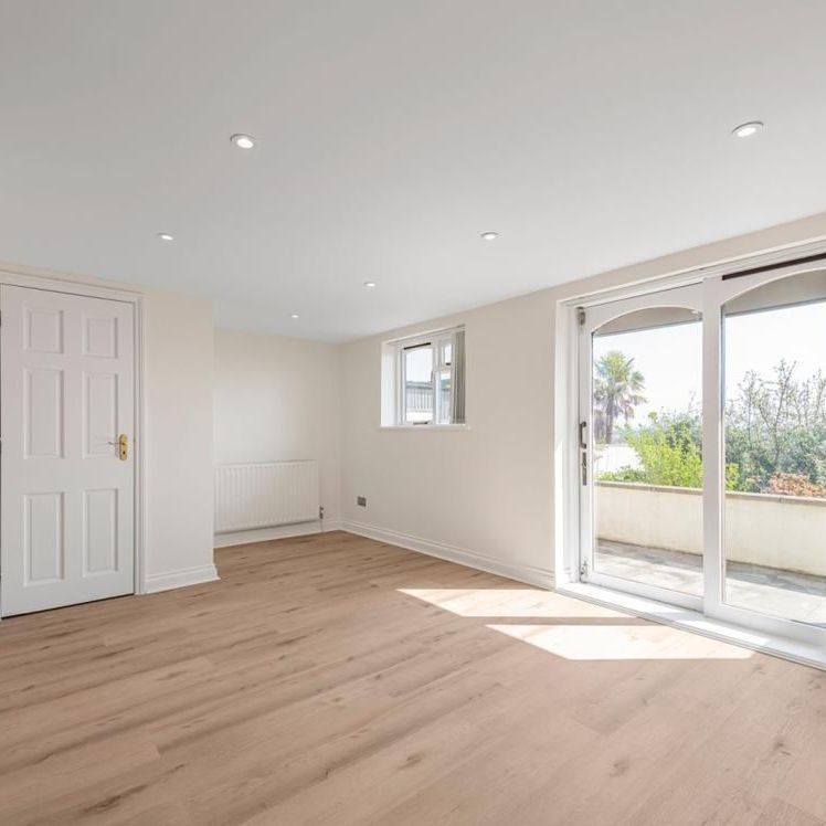 Dollis Hill Lane, London NW2 - Photo 1