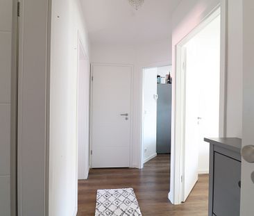 Neustadt / Attraktive 3-Zimmer-Dachgeschosswohnung in zentraler Lage - Foto 2