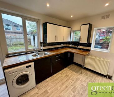 3 bedroom semi-detached house to rent - Photo 6