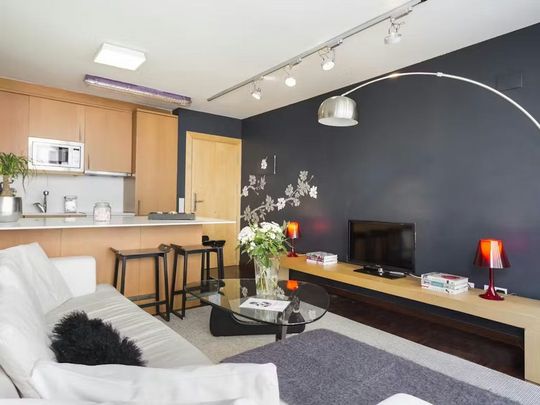 Carrer de Prats de Molló, Barcelona, Catalonia 08021 - Photo 1