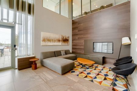 For Lease - 2560 Eglinton Avenue Unit# 802, Mississauga, Ontario - Photo 2