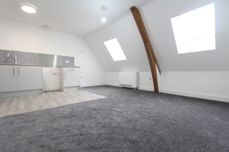 Flat 17 102 Chaucer Close, Sheffield, S5 - Photo 5