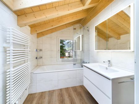 SPACIOUS AND LIGHT-FLOODED - Foto 5