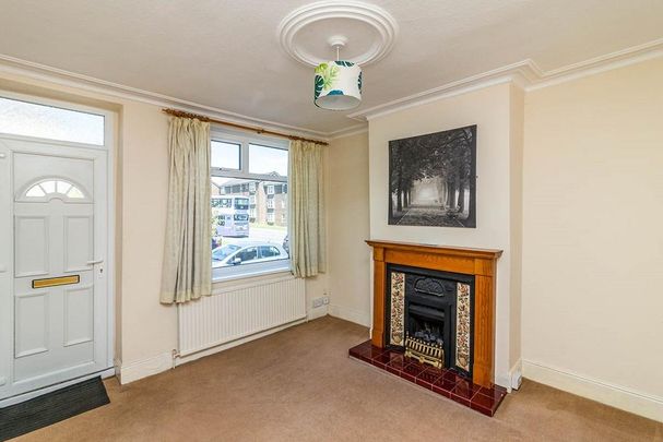 3 bedroom terraced house to rent - Photo 1