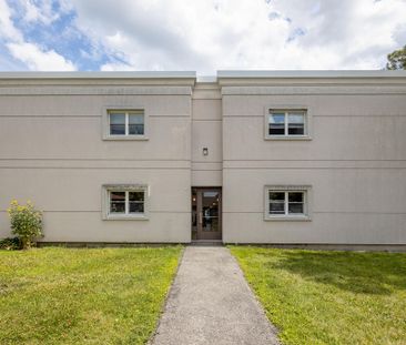 2271 Halifax - 3 Bedroom Townhome - Photo 2