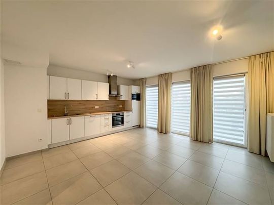 Appartement te huur - Photo 1