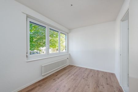 Hochhaus in ländlicher Umgebung - Photo 2