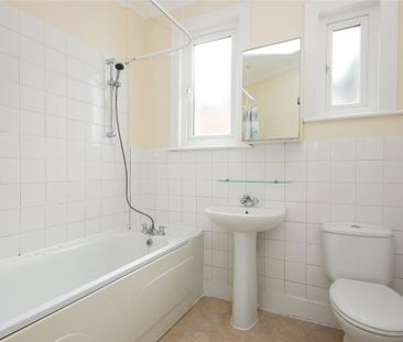 Chandos Road, NW2, London - Photo 4