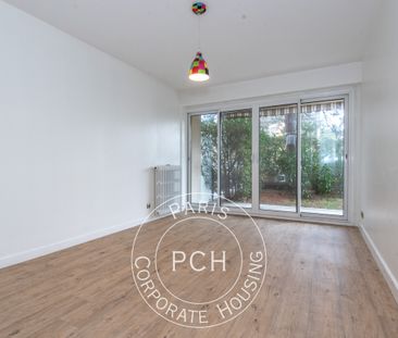 Rue des Charmes, - Photo 2