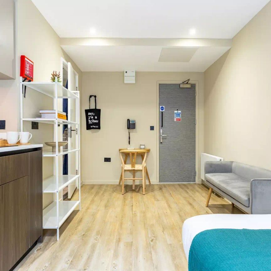 Awesome Studio - Photo 1